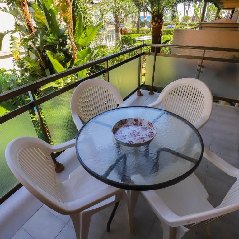 DIFFERENTFLATS Dms - Two-Bedroom Apartment - 14