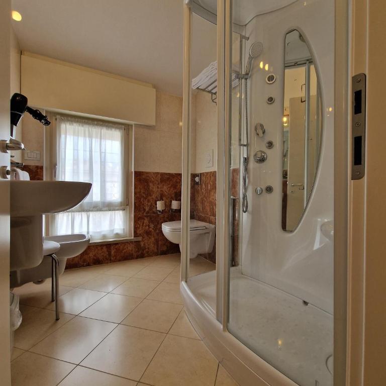 Hotel Villa Anthea - Camera Comfort Matrimoniale/Doppia con Letti Singoli - 4