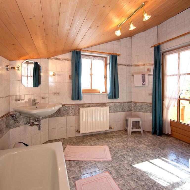 Hauser's Ferienhof - Apartamento de 2 dormitorios con balcón y vistas a la montaña - 8