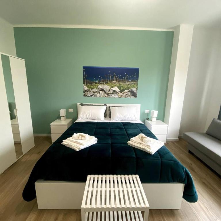 B&B Campus Suites Bari - Quadruple Room with Private External Bathroom - 7