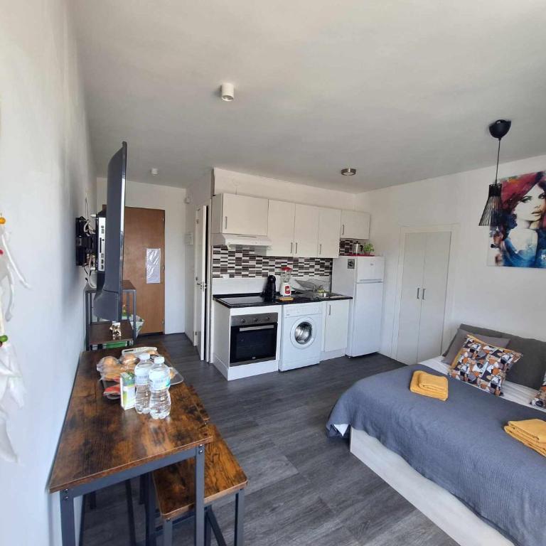 Casa Zoe - Apartamentos en Suite Buenas vibras! Edificio #LasNaciones By Budha Apartments - Estudio - 40