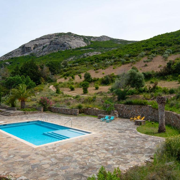 Maisonnette en plein maquis vue splendide à 5 min du centre et de la plage - Studio - 34