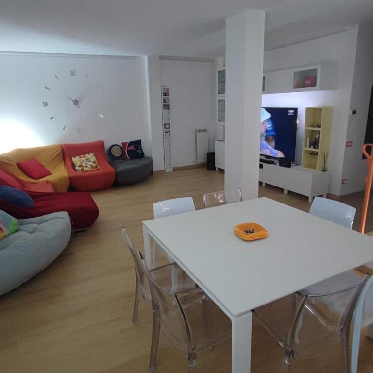 Giardino privato sul lago - Appartamento con 3 Camere da Letto - 7
