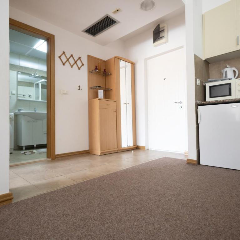 Status-M Apartments Irysh - One-Bedroom Apartment with Balcony and Sea View - 18