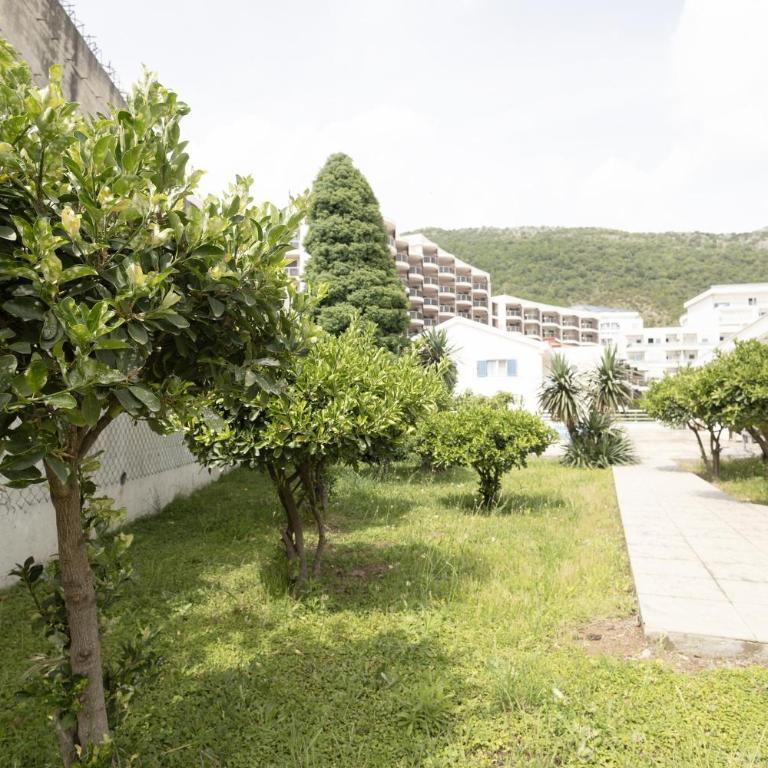 Status-M Apartments Irysh - One-Bedroom Apartment with Balcony and Sea View - 25