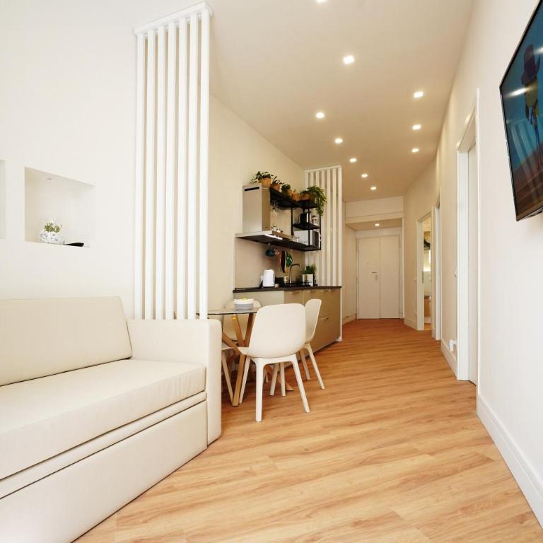 Peaceful 2 Bedrooms with patio, near Metro A - Two-Bedroom Apartment - 37