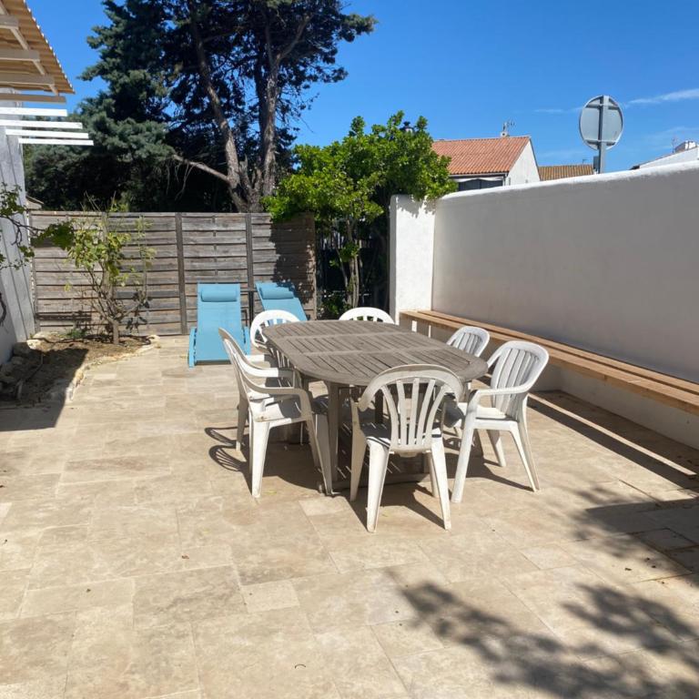 Grande maison plein centre - Three-Bedroom House - 1
