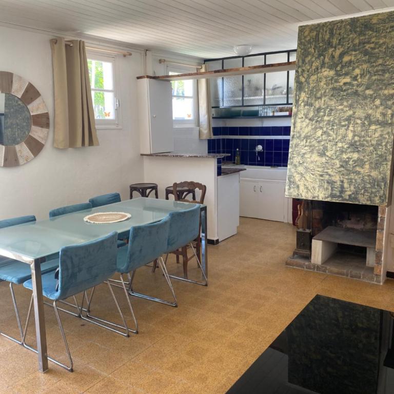 Grande maison plein centre - Three-Bedroom House - 5