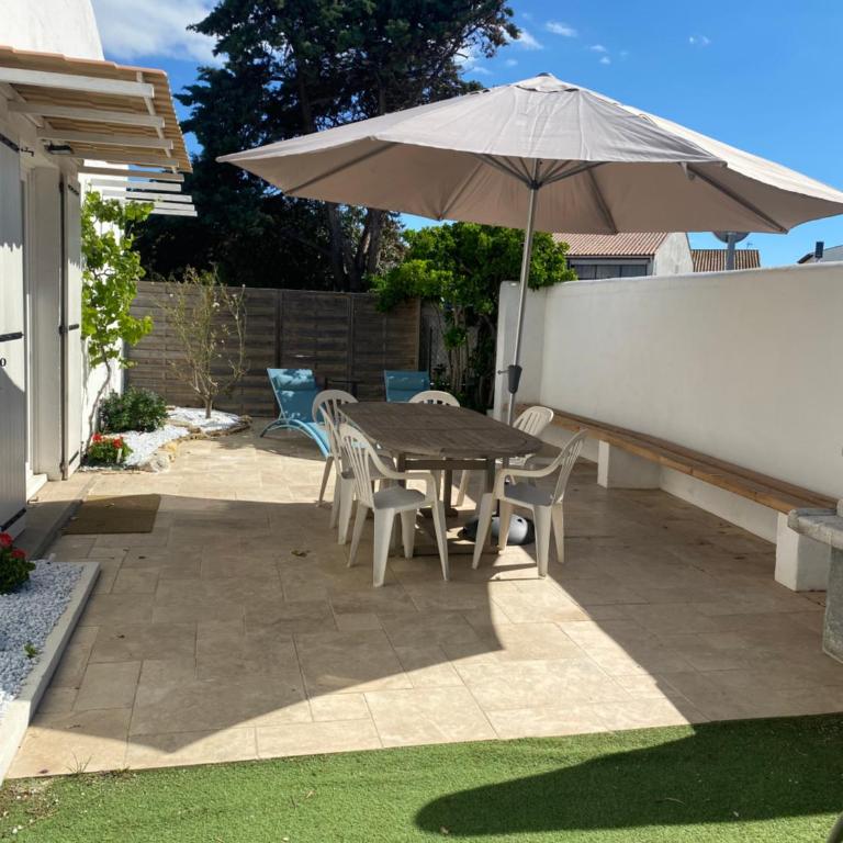 Grande maison plein centre - Three-Bedroom House - 2