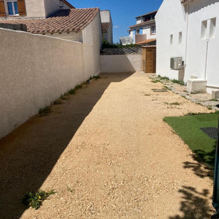 Grande maison plein centre - Three-Bedroom House - 21
