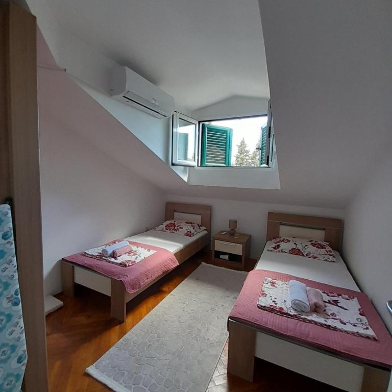 Filip Apartman - Zgrada Jolly Apartmani - Apartman sa 2 Spavaće Sobe - 9