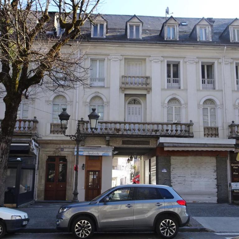 Appart T4 Luchon plein centre - Two-Bedroom Apartment - Ground Floor - 3