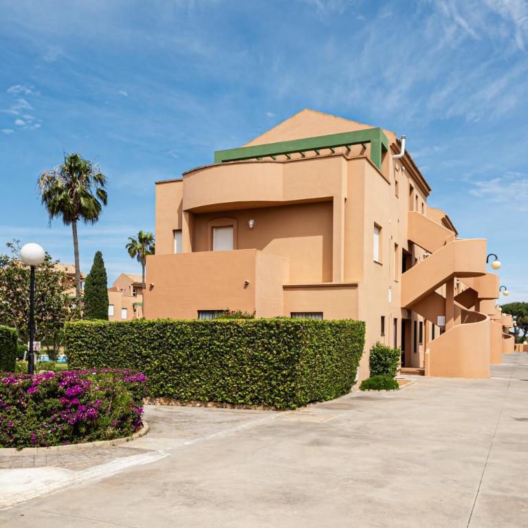 Jardín del Golf apartamento con jardín privado - Apartamento - 3