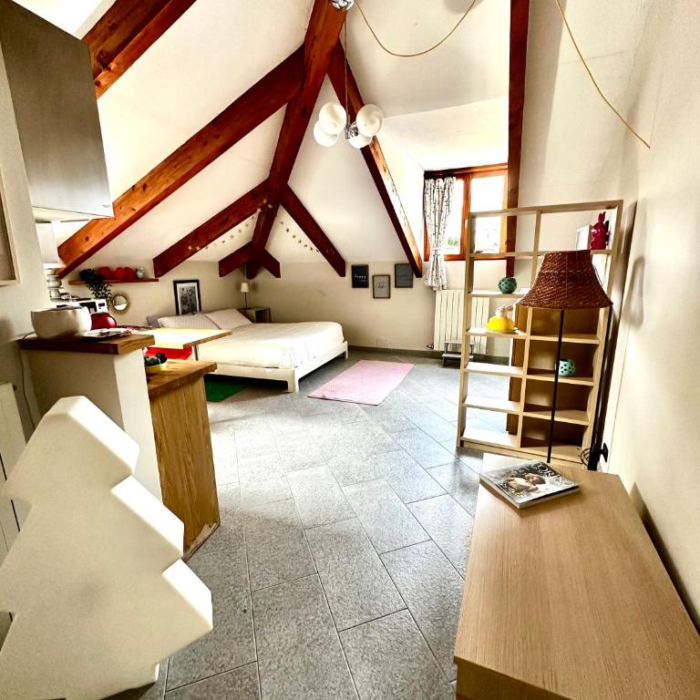Loft centro storico Tommaso - One-Bedroom Apartment - 5