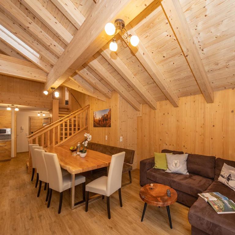 Wellness- und Familienhotel Garni Dachsteinresort - Premium Apartment mit 5 Schlafzimmern - 5