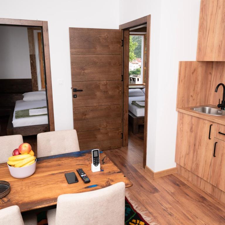 Sunrise Apartments - with Old Bridge view - Two-Bedroom Apartment with View - 4