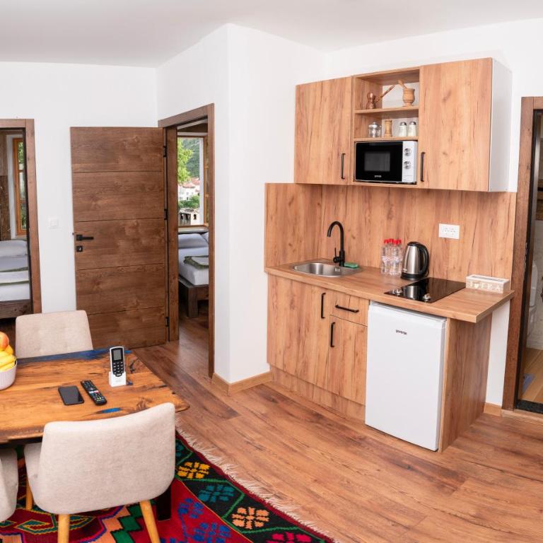 Sunrise Apartments - with Old Bridge view - Two-Bedroom Apartment with View - 2