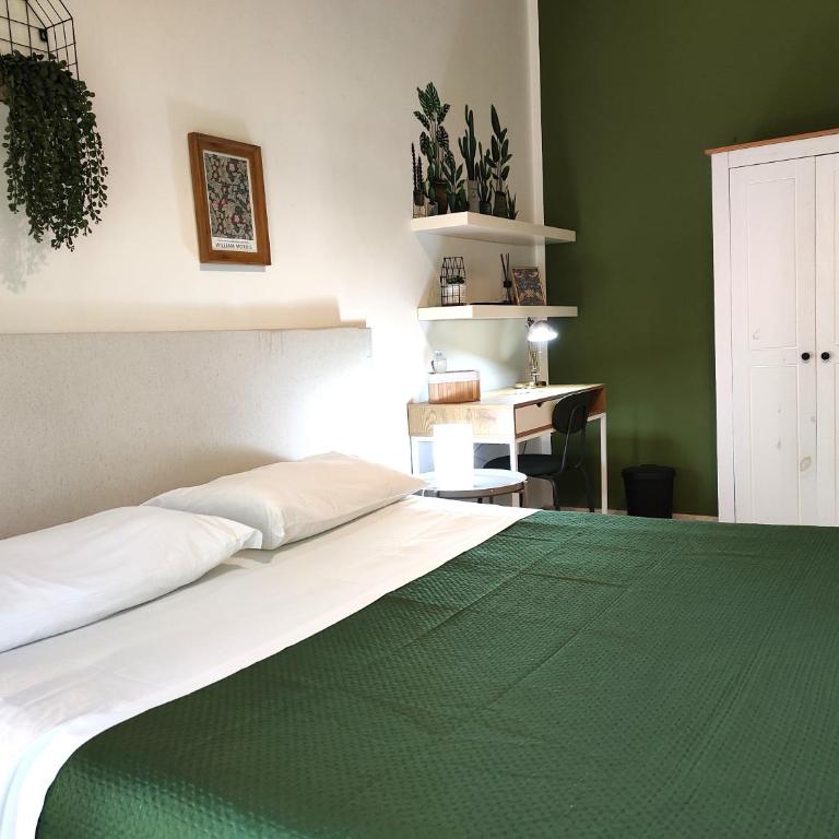 Casa Viola a 900 mt dalla Staz. Centrale - Camera Matrimoniale con Bagno Privato - 7