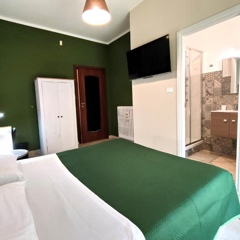 Casa Viola a 900 mt dalla Staz. Centrale - Camera Matrimoniale con Bagno Privato - 8