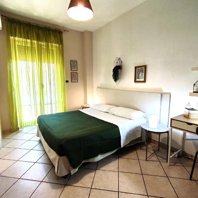 Casa Viola a 900 mt dalla Staz. Centrale - Camera Matrimoniale con Bagno Privato - 10