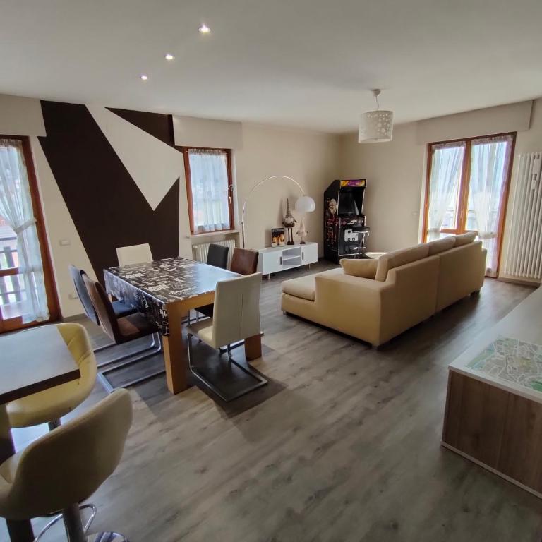 Parcheggio GRATUITO, all'Arco d'Augusto, Chentre en Ville - Two-Bedroom Apartment - 2