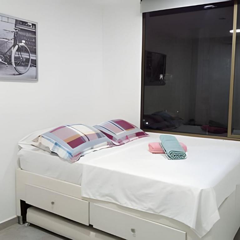 Relax en Ricaurte, Jacuzzi privado, 94 Mts - Apartamento de 3 dormitorios - 12