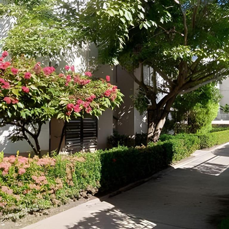 Relax en Ricaurte, Jacuzzi privado, 94 Mts - Apartamento de 3 dormitorios - 25