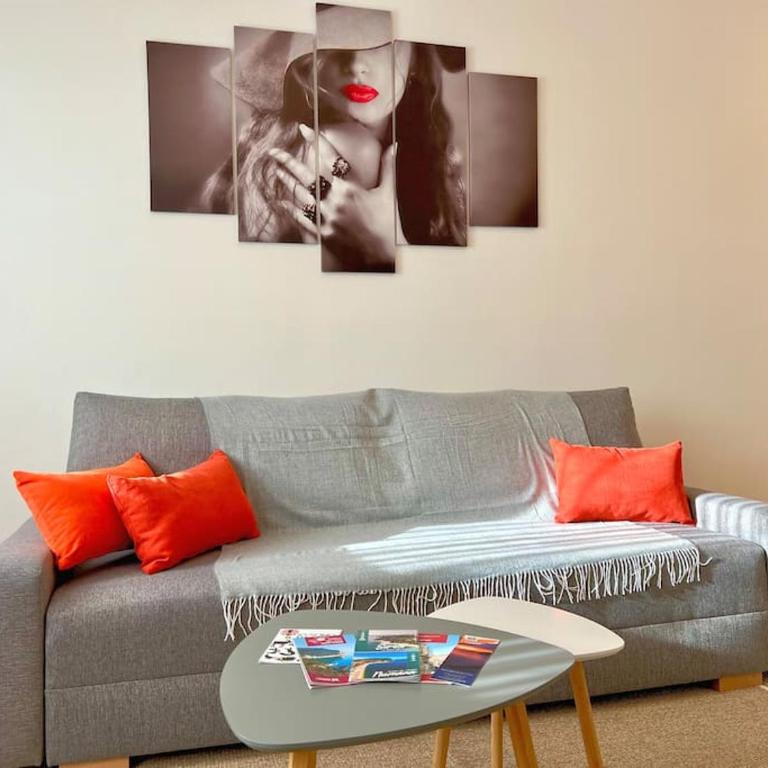 Superior 2 bed apt AC Parking WiFi - Sirolo centro - Two-Bedroom Apartment - 4