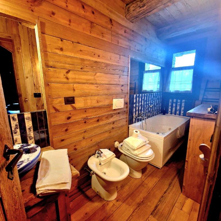 Chalet Euthalia Restaurant & Suites - Double Room with Spa Bath - 1