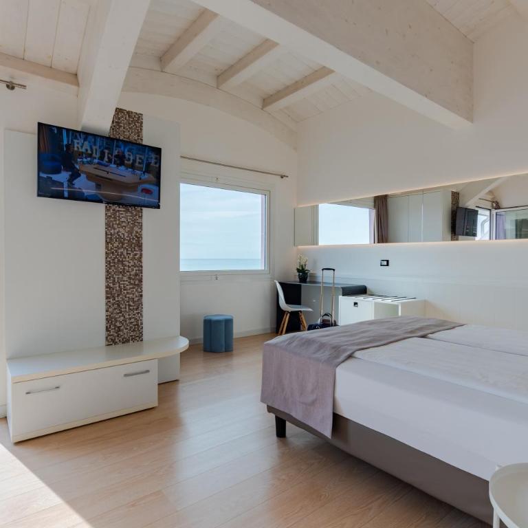 Hotel Lux - Suite Deluxe - 4