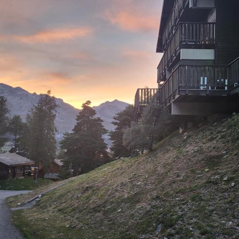 Appartement 4 à 6 personnes - Chalets d'Aurouze - La Joue du Loup - Appartement 2 Chambres - 7