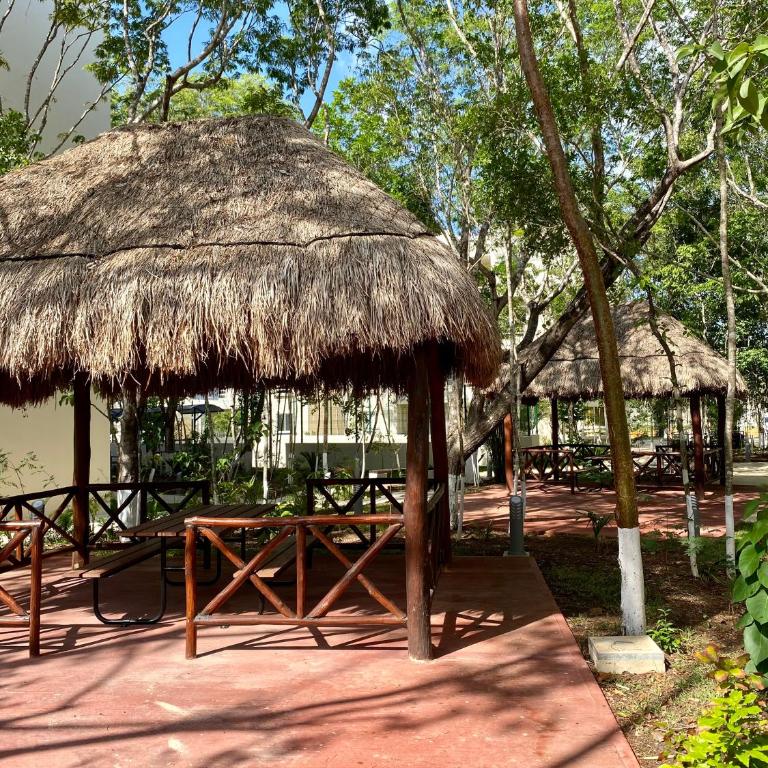 Depa en Playa 7min Mar y 5ta Av - Two-Bedroom Apartment - 16