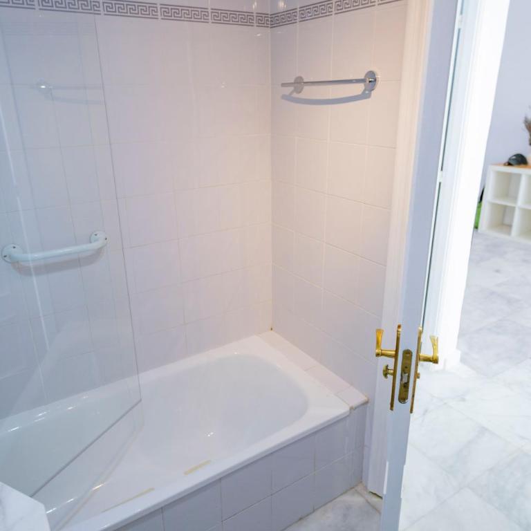 GINVA - Apartamento con terraza en la ribera del río - Apartamento de 2 dormitorios con terraza - 15