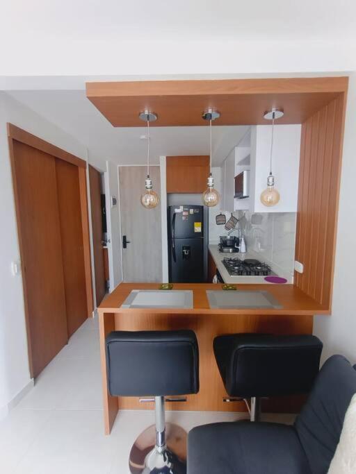 Acogedor Loft en la Flora - Apartamento de 1 dormitorio con balcón y vistas a la montaña - 1