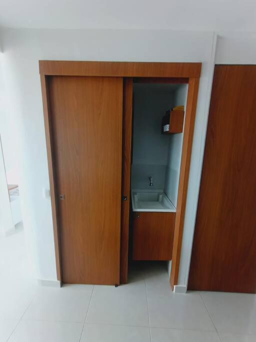 Acogedor Loft en la Flora - Apartamento de 1 dormitorio con balcón y vistas a la montaña - 5