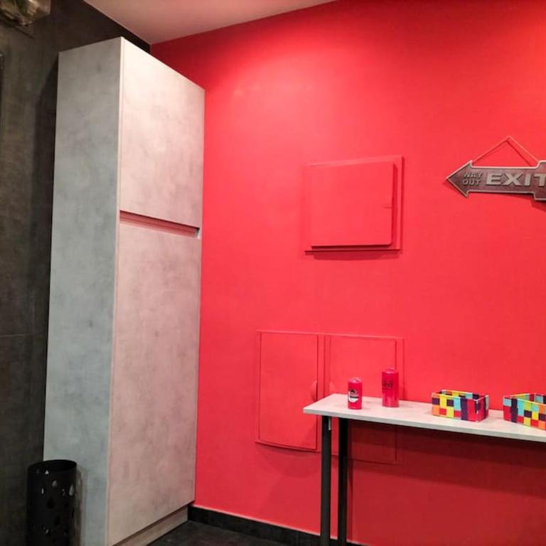 OUH Candy Box - Three-Bedroom Apartment - 4