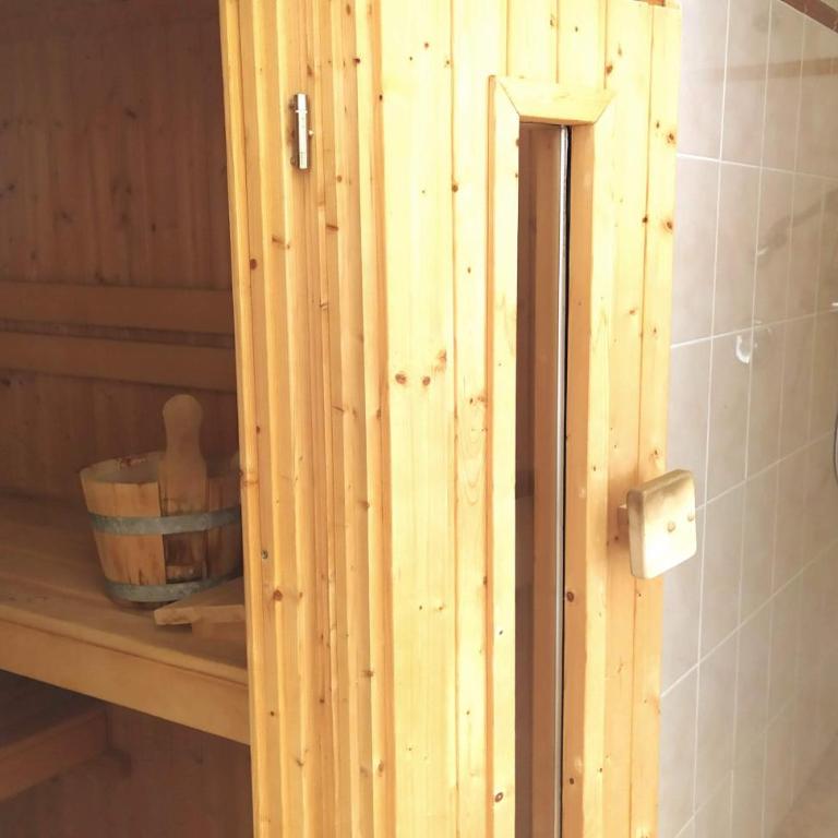 Cote d'Azur Villa mit Haupt und Nebenhaus, Pool und Poolküche - Villa avec Piscine Privée - 21