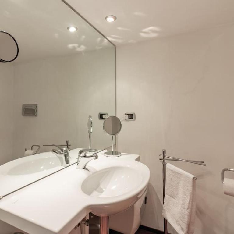 Open Space with Air Conditioning and Patio Privato - Appartamento con 1 Camera da Letto - 11