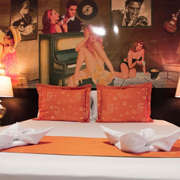 Hotel Plaza Garibaldi - Queen Room with Balcony - 9