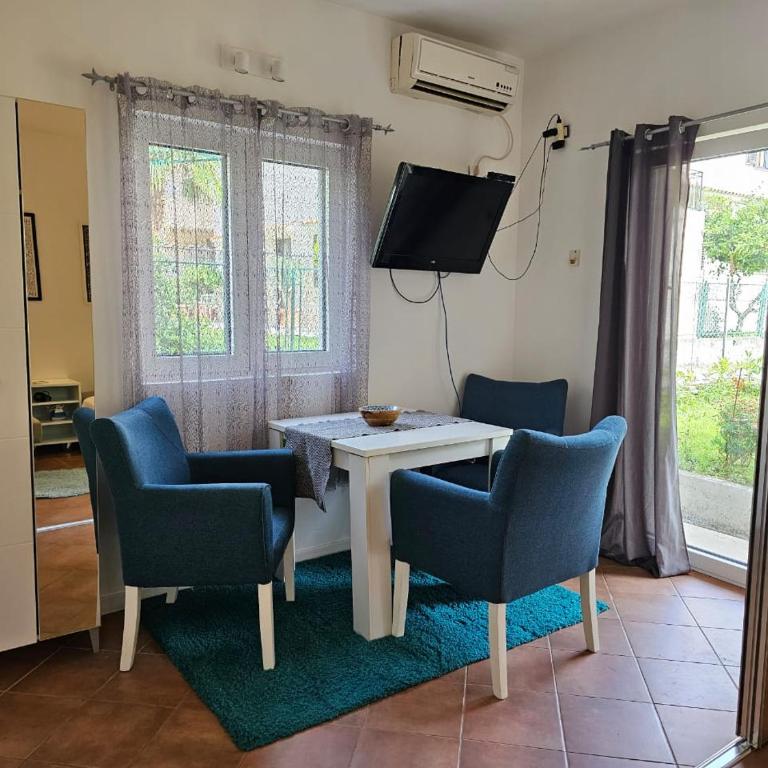 Apartments Carpe Diem - Studio Apartment Ground Floor with Garden View - 7