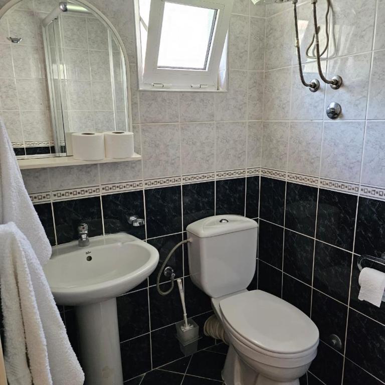 Apartments Carpe Diem - One Bedroom Apartment with Balcony and Partial Sea View - Attic - 10