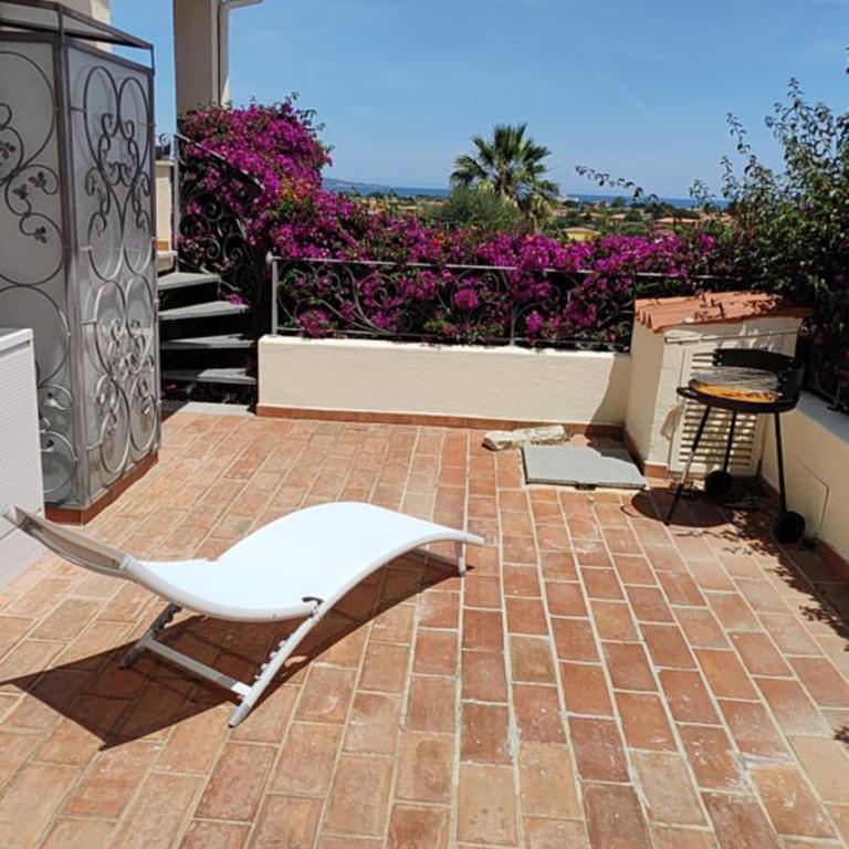 Camera con Vista - Appartamento con 2 Camere da Letto e Vista Mare - 14