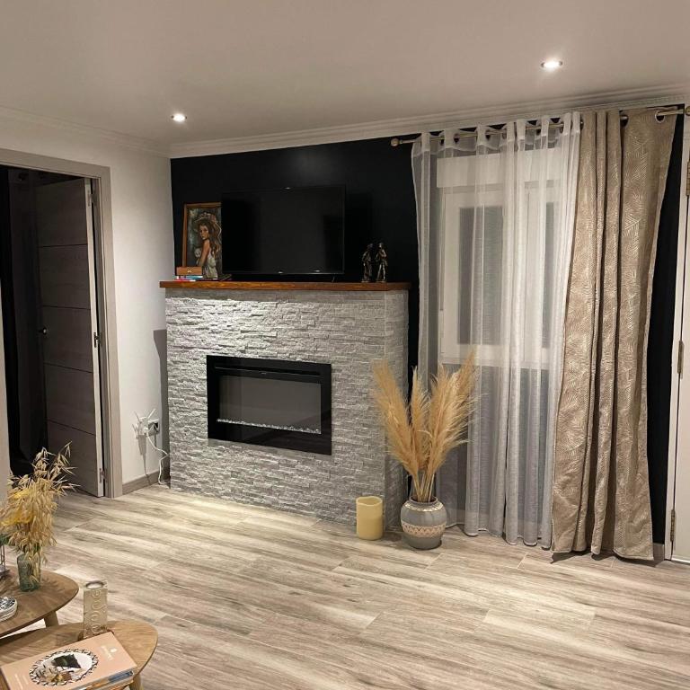 Maison avec cheminée et jardin près des commerces - Casa con 1 Camera da Letto - 1