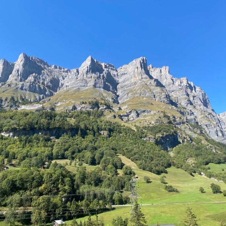 Appartement moderne et spacieux avec 2 belles terrasses vu sur montagne - Apartment mit 2 Schlafzimmern - 23