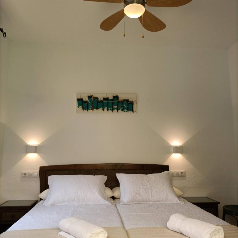 El Palomar Rooms Tarifa - Standard Twin Room with Garden View - 13