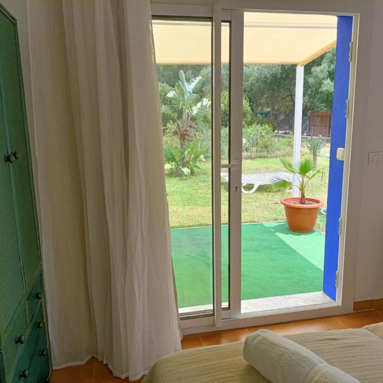 El Palomar Rooms Tarifa - Standard Twin Room with Garden View - 7