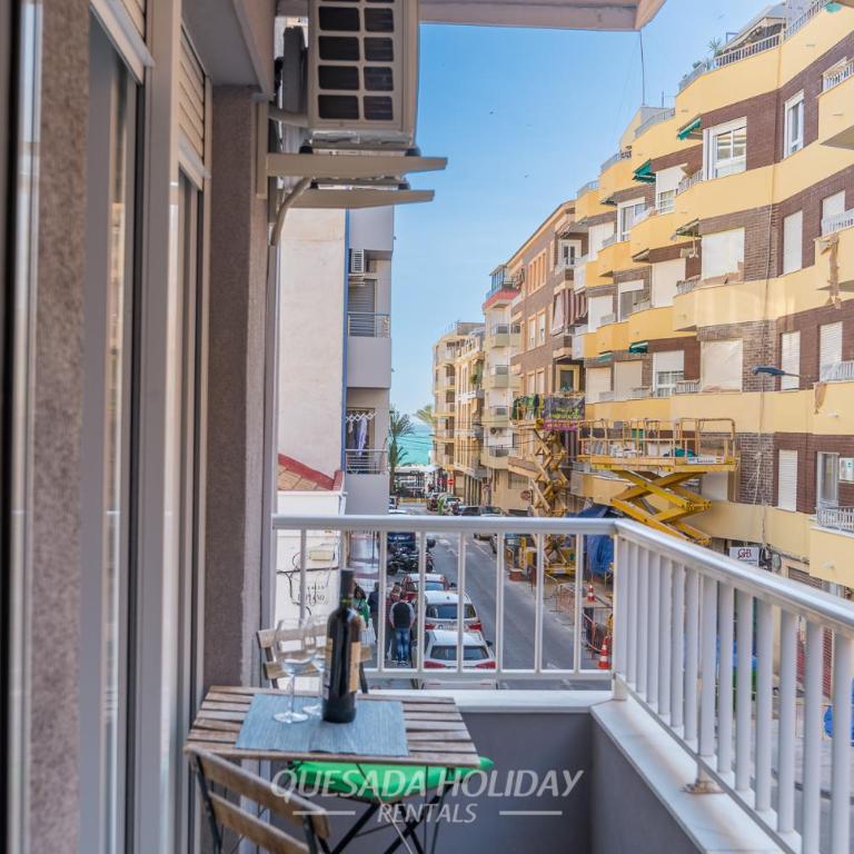 100mt to beach apartment centre Torrevieja - Apartamento de 2 dormitorios - 11