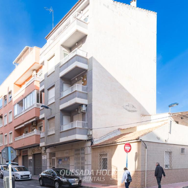 100mt to beach apartment centre Torrevieja - Apartamento de 2 dormitorios - 15