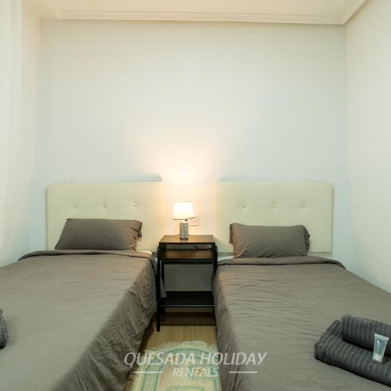 100mt to beach apartment centre Torrevieja - Apartamento de 2 dormitorios - 35