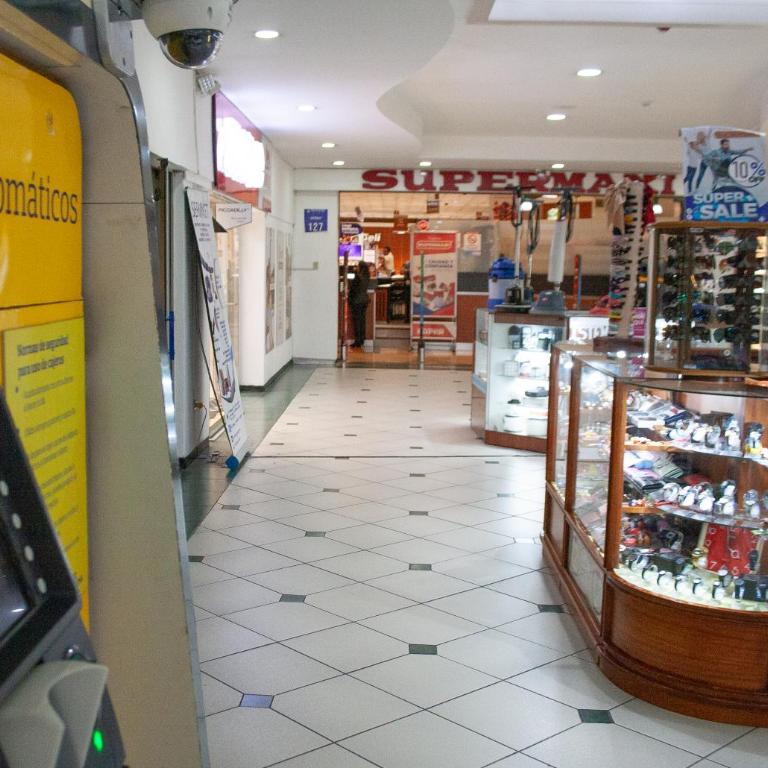 Suite De Lujo Dentro De Centro Comercial - Apartamento - 11